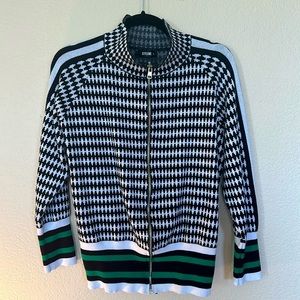 Zip-up sweater black/white geometric shapes and green striped bottom